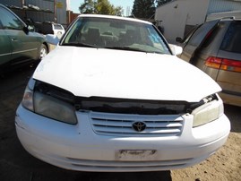 1997 TOYOTA CAMRY LE WHITE 2.2L AT Z17908